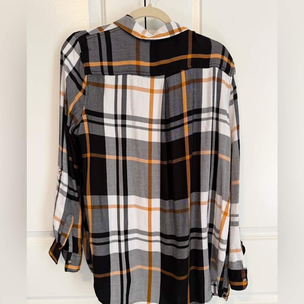 EST. 1946 Women Plaid Button Front Shirt XL – Black Gray Mustard looks Flannel